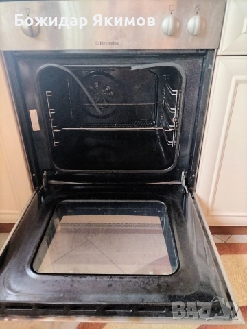Фурна за вграждане ELECTROLUX, снимка 3 - Печки, фурни - 53142131