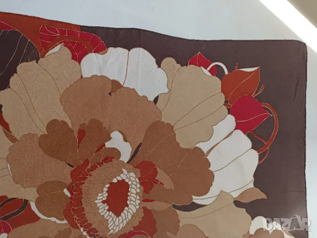 Дамски шал   Christian Dior, снимка 6 - Шалове - 50108318