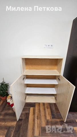 продава се шкаф/секция в много добро състояние , снимка 2 - Шкафове - 53585393