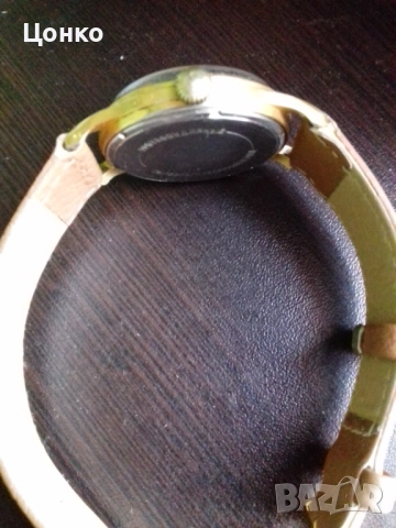 Часовник Волна , снимка 2 - Антикварни и старинни предмети - 52314545