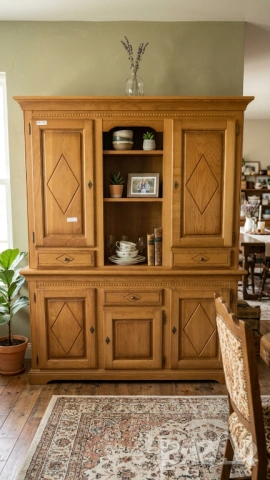 Уникален масивен дъбов бюфет – Елегантност и стил за Вашия дом!