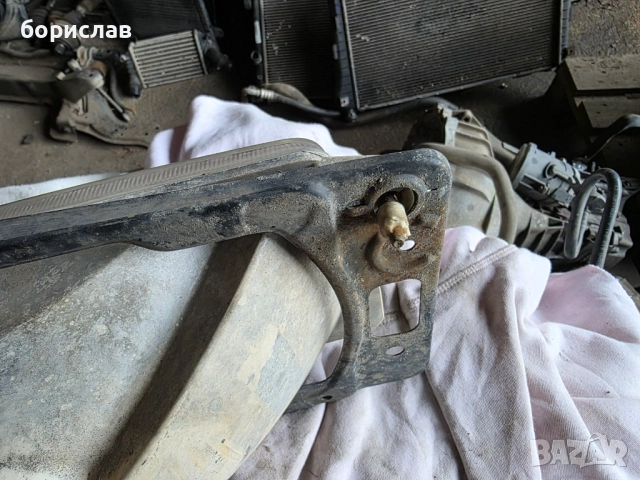 Ляв фар за Фолксваген джета , снимка 4 - Части - 52618730