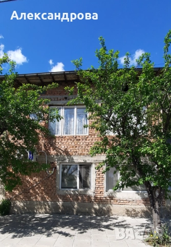 Къща на два етажа , снимка 1