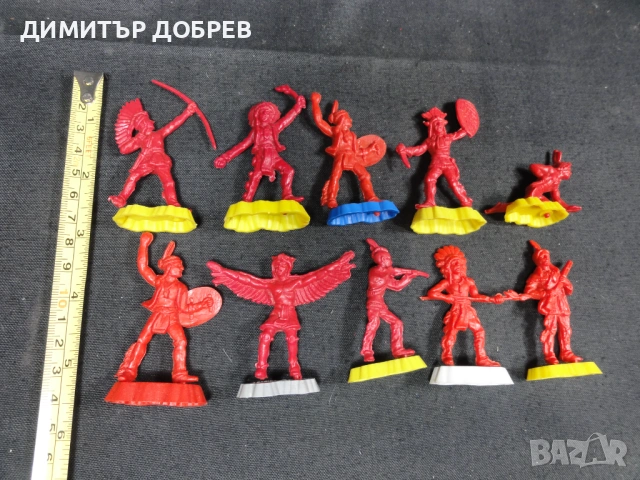 ЛОТ ОТ 10 СТАРИ РЕТРО ПЛАСТМАСОВИ ИГРАЧКИ ФИГУРКИ ИНДИАНЦИ, снимка 2 - Колекции - 53009768