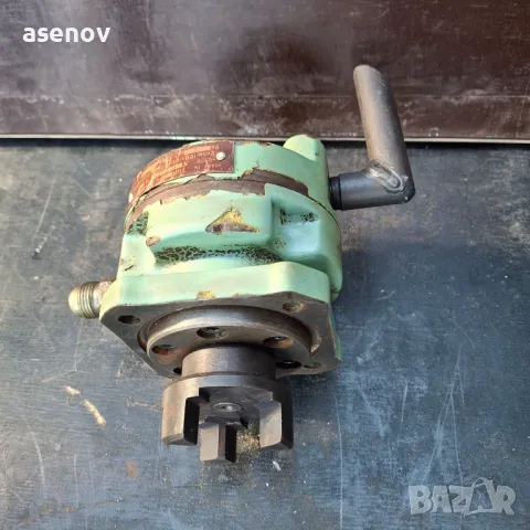 хидравлична помпа