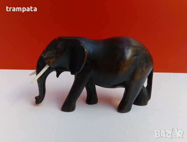 НАЙ ДОБРАТА ОФЕРТА Стара фигура на слон тъмно дърво 