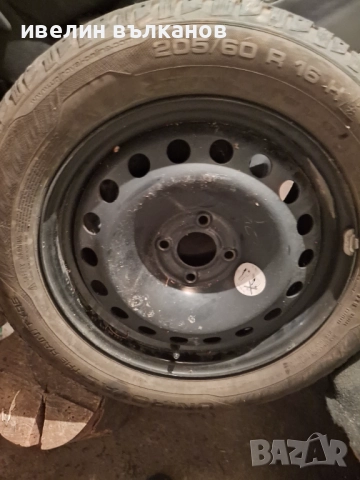 Продавам джанта с гума