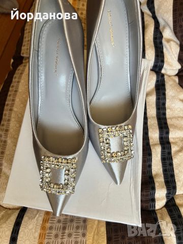 Продавам дамски обувки, снимка 1 - Дамски елегантни обувки - 46306550