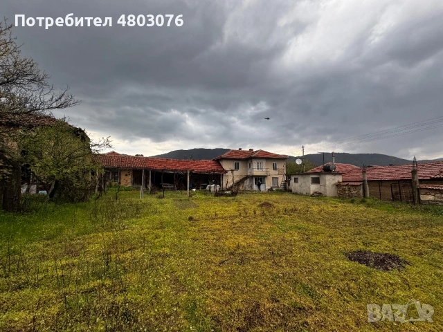 Продава се имот, снимка 2 - Къщи - 54258788