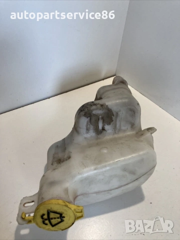 Резервоар за миене на предно стъкло за Jeep Patriot 2.0 CRDI (2008) 05303789AF 