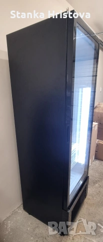 Вертикална хладилна витрина Klastein 270L. , снимка 4 - Витрини - 53742380