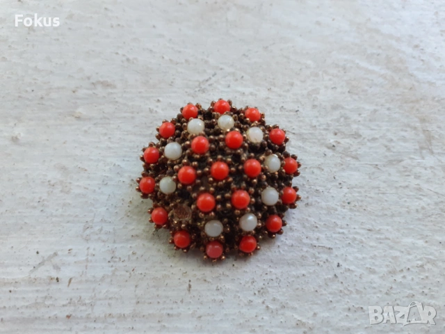 Интересна стара брошка, снимка 2 - Антикварни и старинни предмети - 53409891
