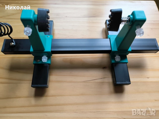 Стойка за захващане на електронни платки