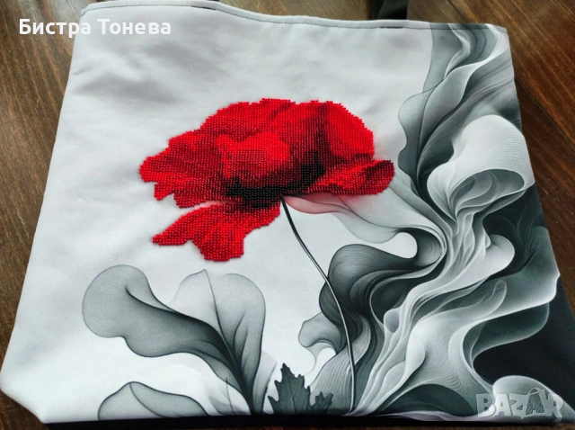 Дамска чанта, нашита с мъниста