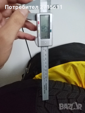 Премиум зимни гуми Hankook Icept Evo3 235 45 R20 Дот 2022 6мм грайфер, снимка 2 - Гуми и джанти - 52158981