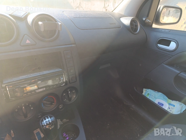 Ford Fiesta , снимка 6 - Автомобили и джипове - 52519771