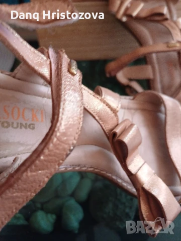 Естествена кожа и стелка сандалки, снимка 3 - Детски сандали и чехли - 50660055