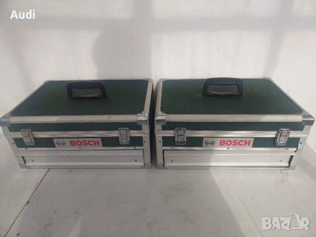 Куфар за инструменти BOSCH Горно отваряем капак  Чекмедже на релси  Две закопчалки и ръкохватка  Габ