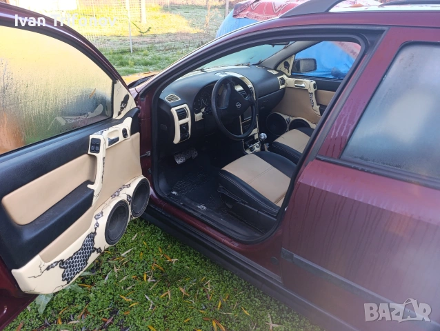 Опел Астра 2.0 DTI, снимка 6 - Автомобили и джипове - 53065556