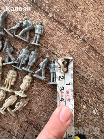 Миниатюрни човешки фигурки лот, снимка 5 - Фигурки - 51009294