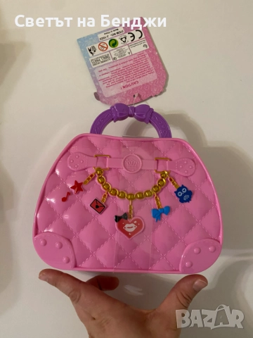 Детски комплект гримове за красота в чантичка, снимка 2 - Други - 52842536