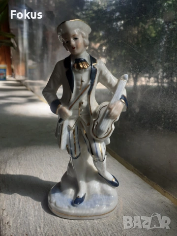 Порцеланова статуетка фигура с маркировка