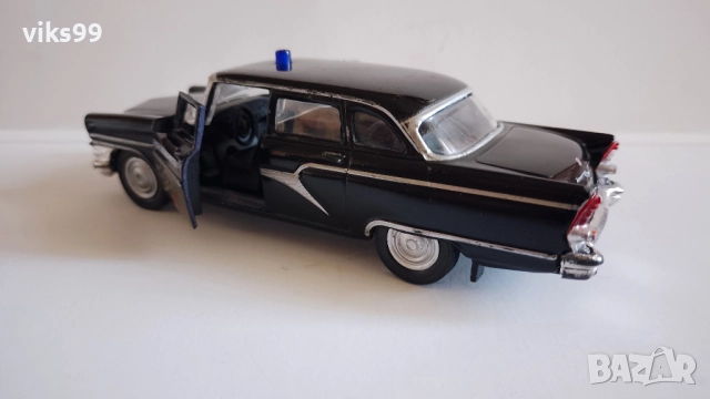 ГАЗ-13 "Чайка" Госбезопасность СССР Autotime 1:43, снимка 3 - Колекции - 52837468