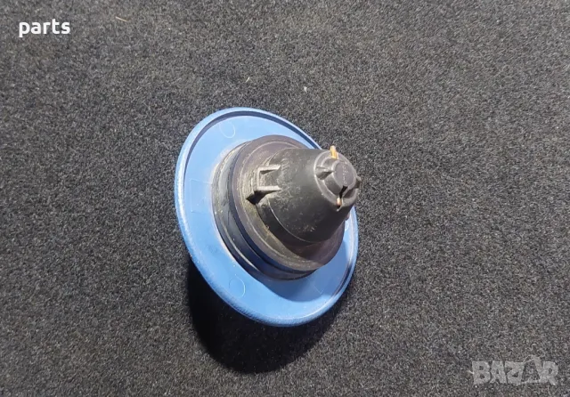 Капачка Резервоар със Ключ Ситроен Ах - Пежо, снимка 3 - Части - 50307749