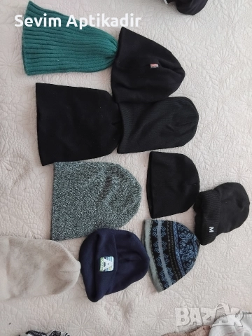 Маркови плетени шапки и шалове 