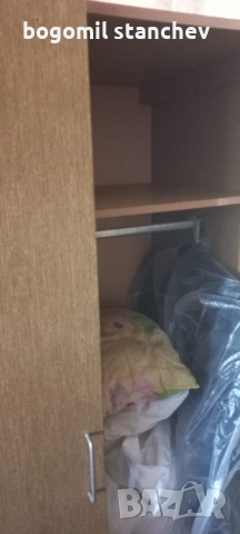 Гардероб двукрилен 90лв., снимка 2 - Гардероби - 51536245