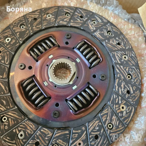 Продавам нов к-т съединител EXEDY за Pajero и L200 2,5TD, снимка 3 - Части - 50738919