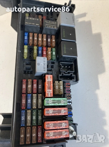 Кутия за предпазители за Mercedes ML W164 420 CDI V8 (2007) A1643402372, снимка 2 - Части - 53876508