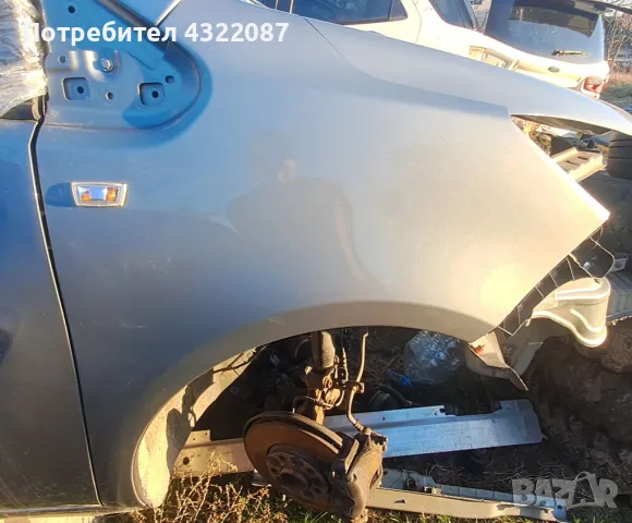 Задна дясна врата и десен калник OPEL MERIVA B 2011г., снимка 1 - Части - 49426318