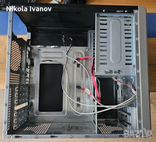 Компютърна кутия - PC Case ATX mid tower, снимка 6 - Захранвания и кутии - 52332404