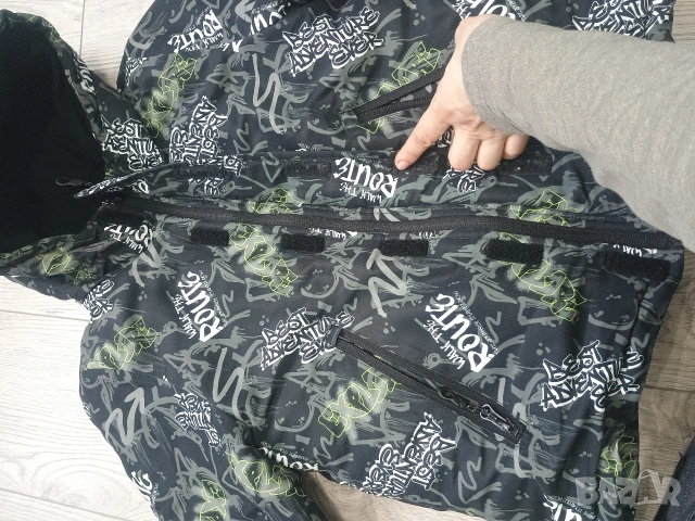 Зимно яке за момче 7-8г wikiki, снимка 4 - Детски якета и елеци - 53189950