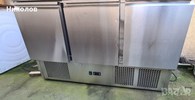 охладителна транжорна маса SAS147E 137мх0.7м - с 3 врати, снимка 2 - Обзавеждане на кухня - 45835722