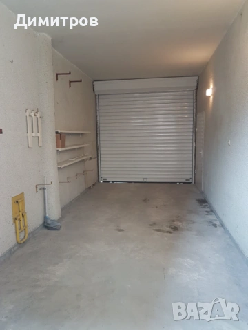 Гараж под наем, център, до Била Колхозен пазар, снимка 2 - Гаражи и паркоместа - 53835818