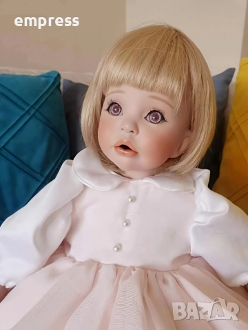 Порцеланова кукла Celia , снимка 2 - Колекции - 51674068
