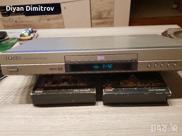 DVD player SAMSUNG , снимка 2 - Плейъри, домашно кино, прожектори - 47486410