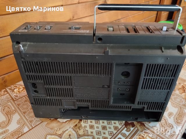 Радио касетофон Hitachi TRK2200E, снимка 4 - Радиокасетофони, транзистори - 46417393