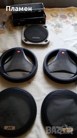 Решетки за тонколони и плеър рамки