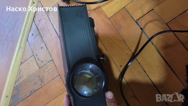 Мини проектор Unic HD WiFi, снимка 6 - Друга електроника - 52570437