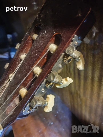 Акустична китара , снимка 5 - Китари - 53176561