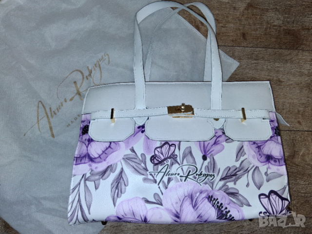 Дамска чанта  ALVIERO RODRIGUEZ  , снимка 2 - Чанти - 52914013