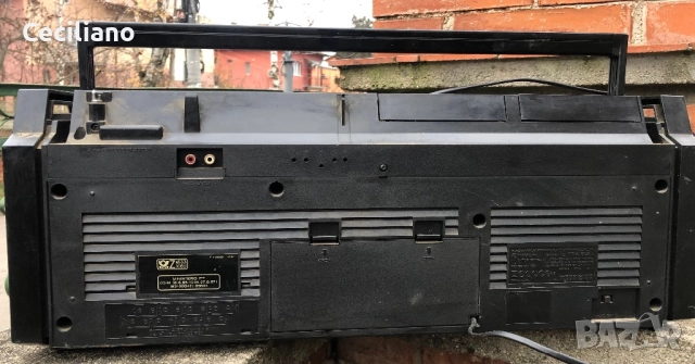 Радиокасетофо HITACHI TRK-3D8E, снимка 9 - Радиокасетофони, транзистори - 52788526