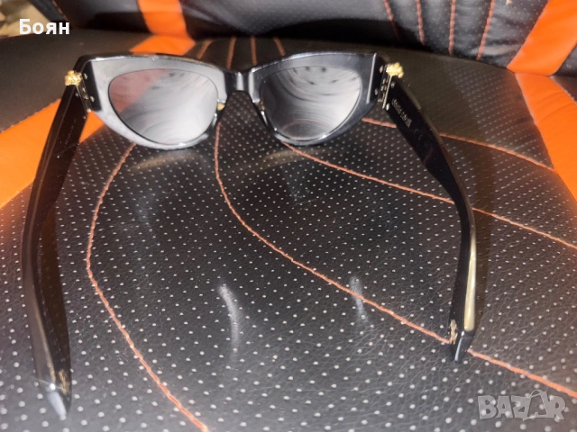Оригинални слънчеви очила roberto Cavalli , снимка 4 - Слънчеви и диоптрични очила - 51624187