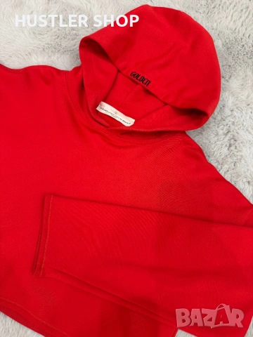 Дамски топ GOLDEN GOOSE. Размер М, снимка 3 - Суичъри - 54193316