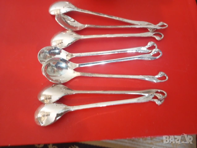 Посребрен лъжичник - Лебед , снимка 3 - Прибори за хранене, готвене и сервиране - 53071163