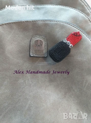 Ръчна изработка. Брошка - аксесоар "Червило" - бродерия с мъниста и кристали., снимка 3 - Други - 50757772