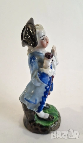 Порцеланова фигурка на кавалер в стил рококо, снимка 2 - Статуетки - 53998448